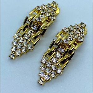 Vintage Dangling Rhinestone Gold Tone Clip Earrings